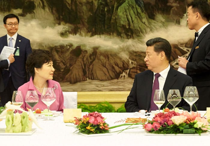 President Park Geun-hye and Chinese President Xi Jinping attend a special luncheon after holding the Korea-China summit in Beijing on Sept. 2.