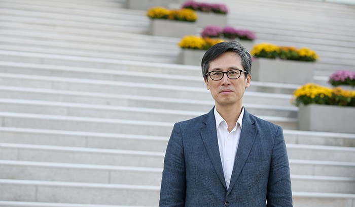 Director General of the National Hangeul Museum Moon Young-ho emphasizes the importance of widening the understanding of Hangeul among people through the systemic preservation of Hangeul data and through exhibits.