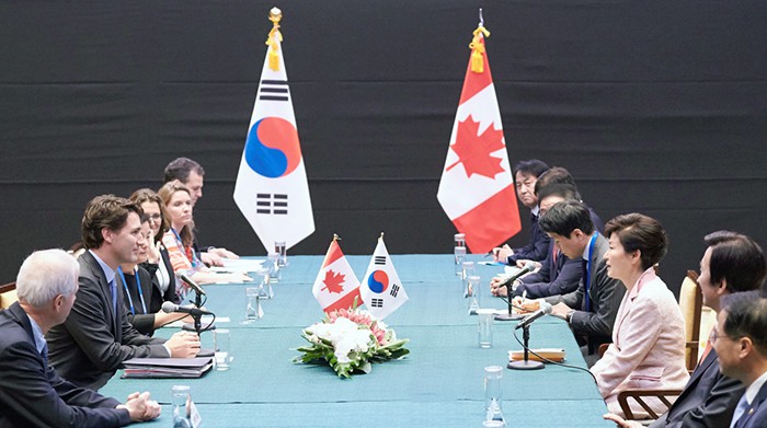 Korea_Canada_Summit_20151118_02.jpg