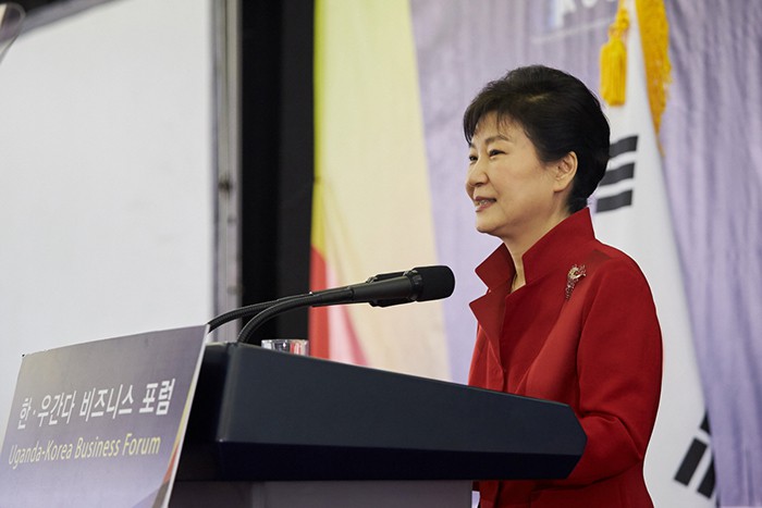 160529_koreaugandabusforum_art2.jpg