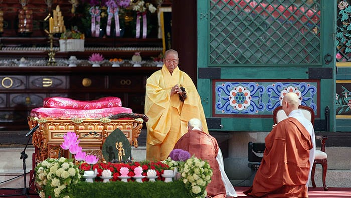 Buddha_Birthday_Ceremony_0514_01.jpg