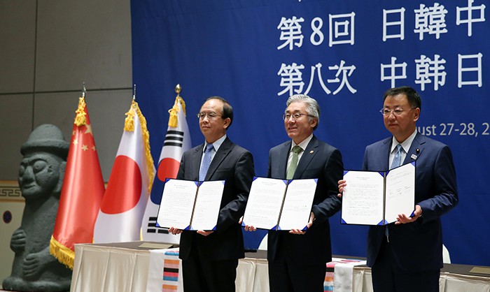 160829_koreajapanchina_art1.jpg