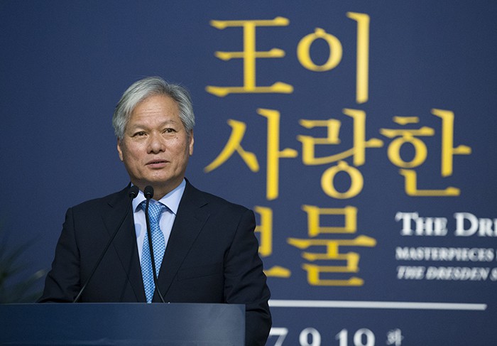 Bae Kidong, director general of the National Museum of Korea, explains the value of the special exhibition 'The Dream of a King: Masterpieces From the Dresden State Art Collections,' at a press event on Sept. 18.