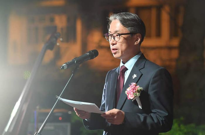 Director Kim Tae-hoon of the Korean Culture and Information Service (KOCIS) delivers his congratulatory remarks during the opening ceremony for the Korean Cultural Center in Hong Kong, at the city’s landmark Police Married Quarters (PMQ) on Jan. 24. (Korean Culture and Information Service)