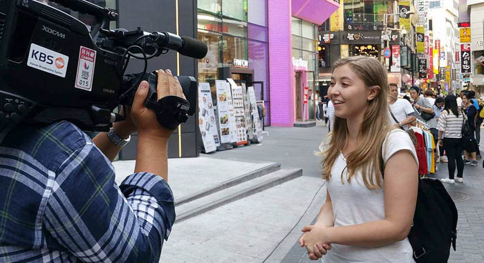 Lea Moreau is featured as a 'tour-tainer' for Seoul City, a combined tour guide and entertainer, in the show 'People, Peoples' aired on state broadcaster KBS in July 2017. The program shows her creating a video where she experiences Seoul first-hand and promotes the city’s tourism sites.