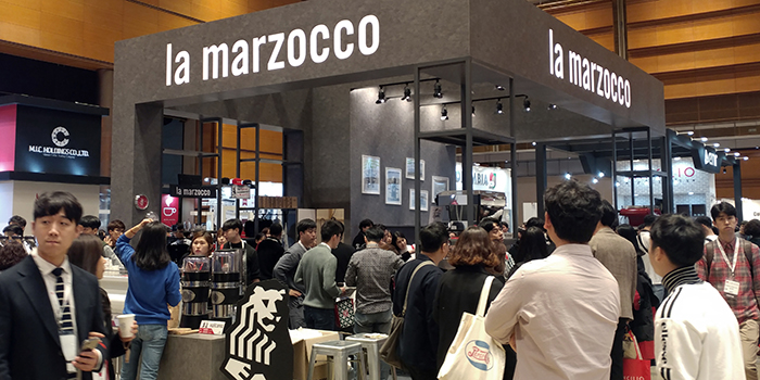 Asia’s largest coffee exhibition, the 17th Seoul International Café Show, was held at the COEX Convention Center in Seoul from Nov. 8 to 11. This year, more than 600 companies from 40 countries participated in the fair.