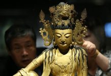 Devout_Patrons_of_Buddhist_Art_Exhibition_Article_01.jpg