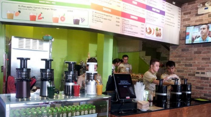 Hurom_juice_cafe_HochiMin_L.jpg