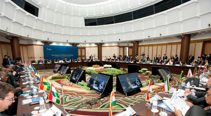 Ministerial_Meeting_OECD_01.jpg