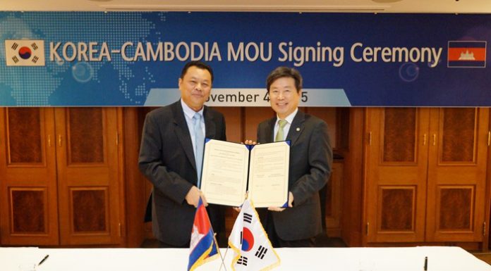 KoreaCambodia_MOU_700.jpg