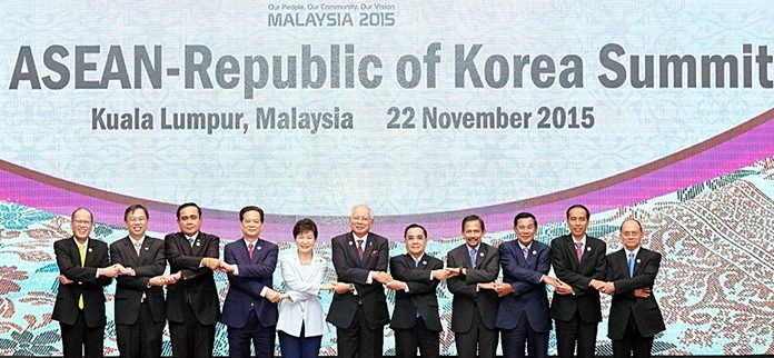 Korea_ASEAN_Summit_20151122_01.jpg