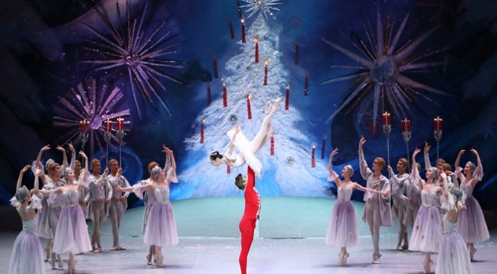 National_Ballet_Nut_Cracker_2015_01.jpg