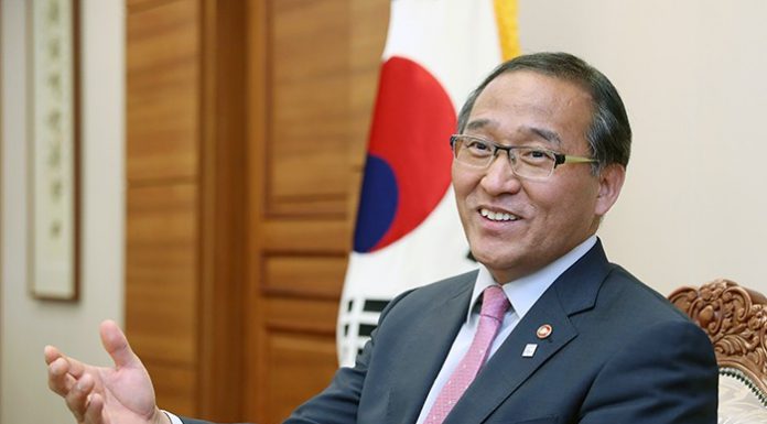 Minister_Hong_Interior_L1.jpg