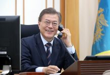 ‘Let’s embrace like friends’ says Korea, Mexico President_Moon_Mexico_Phone_Call.jpg