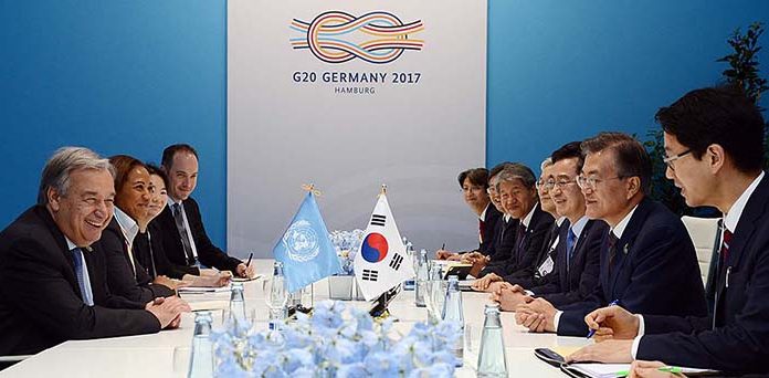 President meets heads of int’l organizations UN_Moon20JAeIn_Meeting_01.jpg