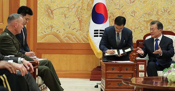 Korea_US_Meeting_CheongWadae_0815_01.jpg