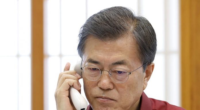 0917Korea_US_Leaders_Phonetalks_01.jpg