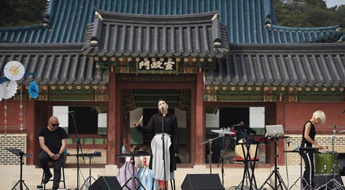 PyeongChang ‘G-100’: Olympic fever begins in earnest PyeongChang_Culture_Olympic_G100_01.jpg