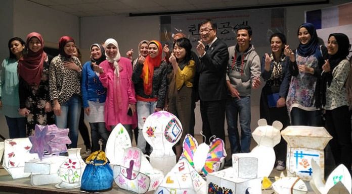 Traditional papers from Egypt, Korea hanji_171211_article_01.jpg