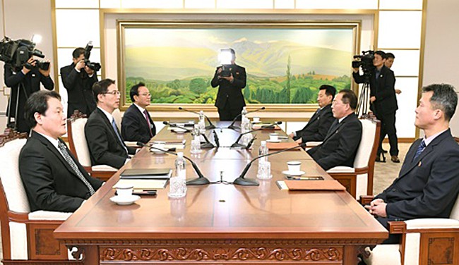 Two Koreas to enter PyeongChang under one flag South_North_Meeting_180118_Article_01.jpg