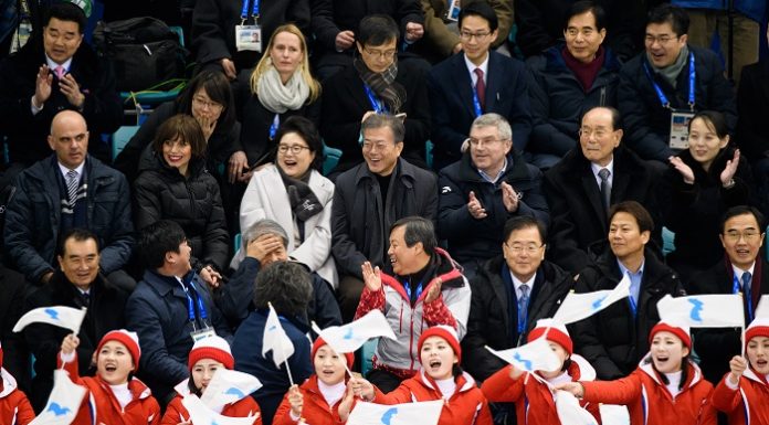 President Moon, NK delegation watch inter-Korean ice hockey game inter_Korean_Ice_hockey_match_01.jpg