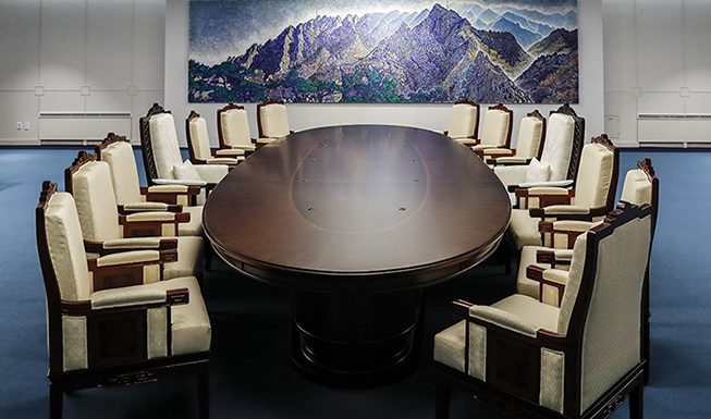 Summit_meeting_Unveiled_001.jpg
