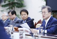 Gov’t to carefully consider suspending Korea-US military drills: president 180615_Moon_article.jpg