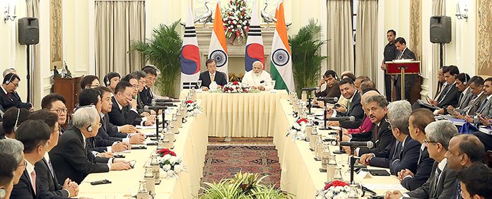 180711_presidentmoonindia_art1.jpg