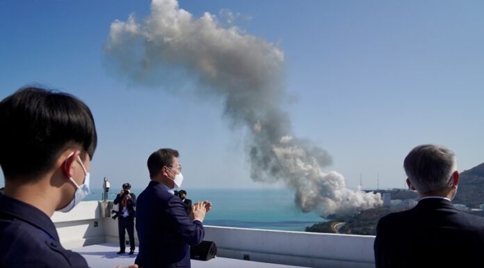 ‘Korea to achieve moon landing by 2030 via homegrown rocket’