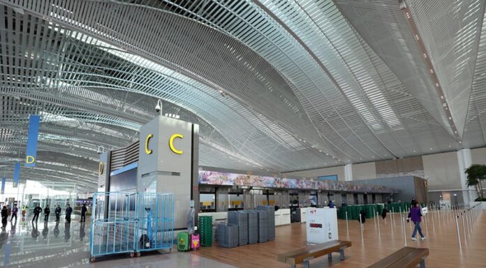 Incheon airport marks 20th year, eyes 200K more workers by 2030