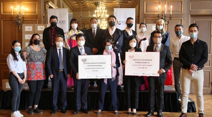 Int’l students at university in Paris receive packed Korean meals