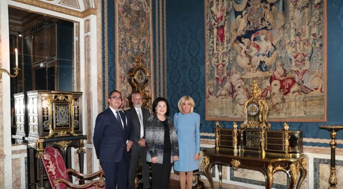 Traditional paper Hanji uses Louvre and care in restoring cultural assets