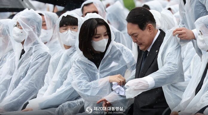 First lady attends 1st nat’l ceremonial day event with President Yoon