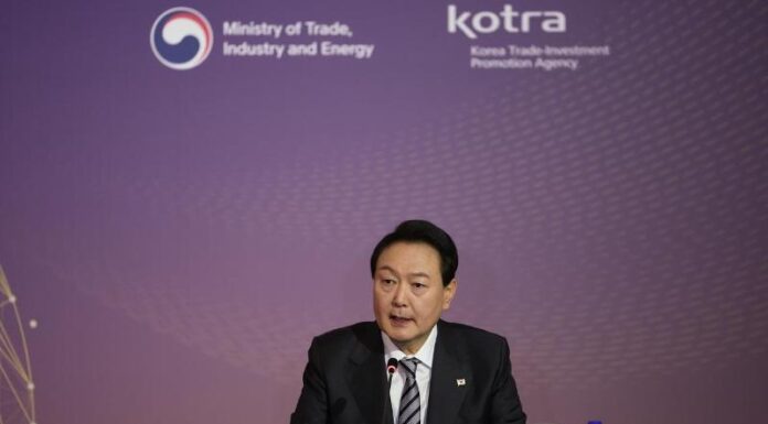 President Yoon lands USD 1.15B in investment, visits Canada