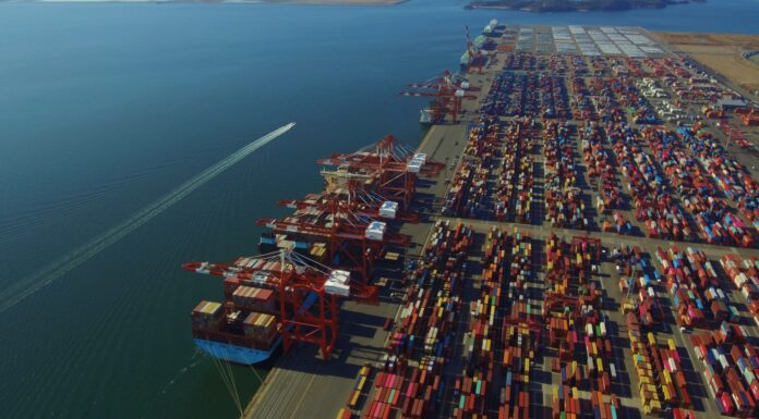 Current account surplus in March sets monthly record USD 37.3B